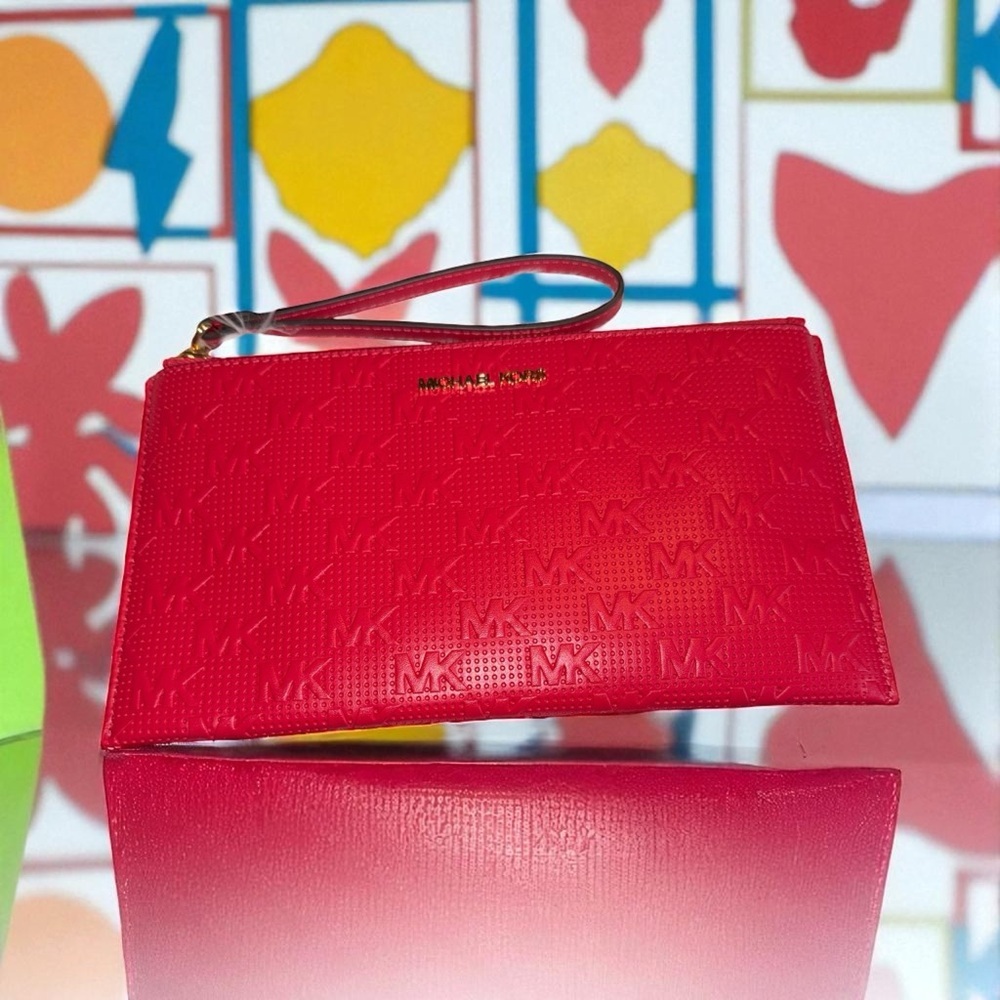 Michael Kors Jet Set Vibrant Deep Pink Wristlet Clutch NWT - Picture 2 of 5